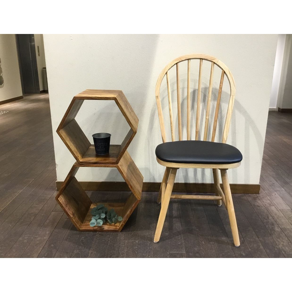 椅子 螺鈿 中国家具？ 全幅75㎝ 全高87㎝ ① (324) おそう 