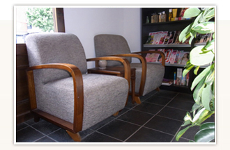 ブラウンの1人掛けソファー