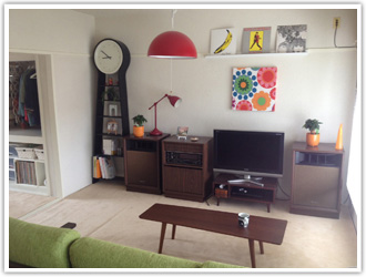 ウォールナットのローテーブル