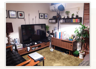 ウォールナットのラックコーディネート写真