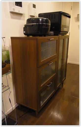 ウォールナットのラック