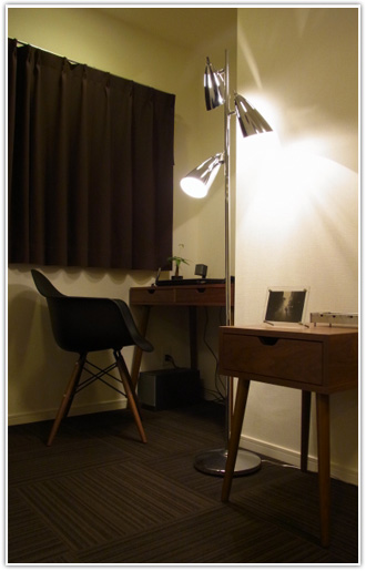 ウォールナットのデスクコーデ