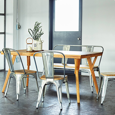 ブルックリンスタイルのチェアを併せておしゃれなダイニングコーディネート